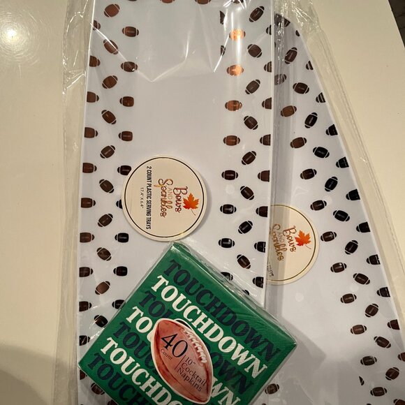 Football Plastic Serving Trays (4) and Football Napkins (new)/ps/x)) - Picture 2 of 15